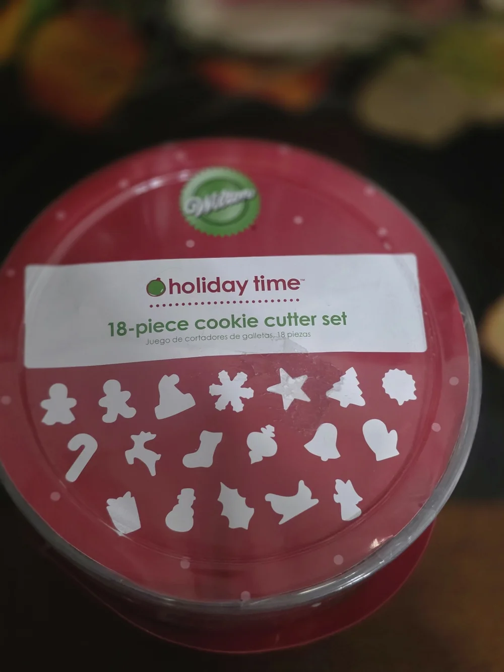 Wilton Red 18-Piece CHRISTMAS Holiday Cookie Cutter Set